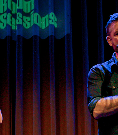 Davidluningdubinonstagebywies