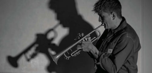 Thomas Heikoop Having A Chet With Baker (Petra De Koning Gans) RGB 150 Dpi