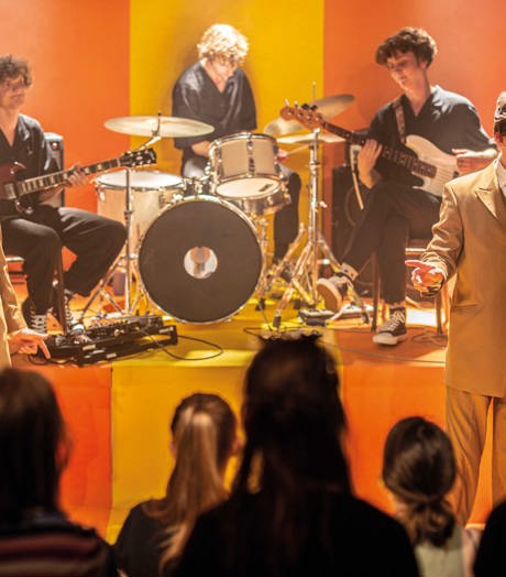 Via Rudolphi Producties Het Wim Sonneveld Complex (Sofie Simao)