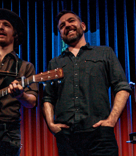 Davidluningdubinposedbywies