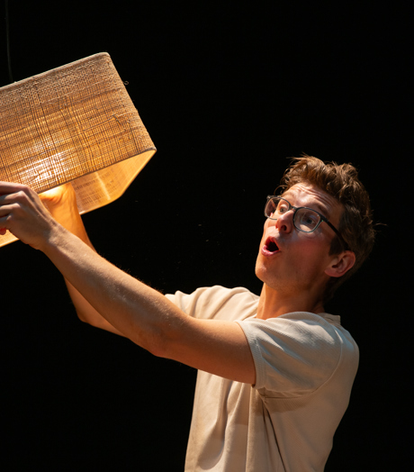 Remy Evers Stoorzender (Anneloes Van Den Adel) Scenefoto 2