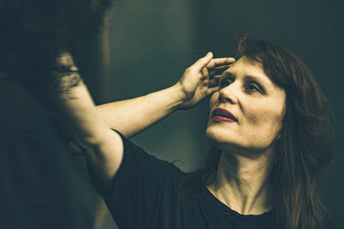 Jakop Ahlbom Company We Don't Live Here Anymore Making Of (Rahi Rezvani) (22)