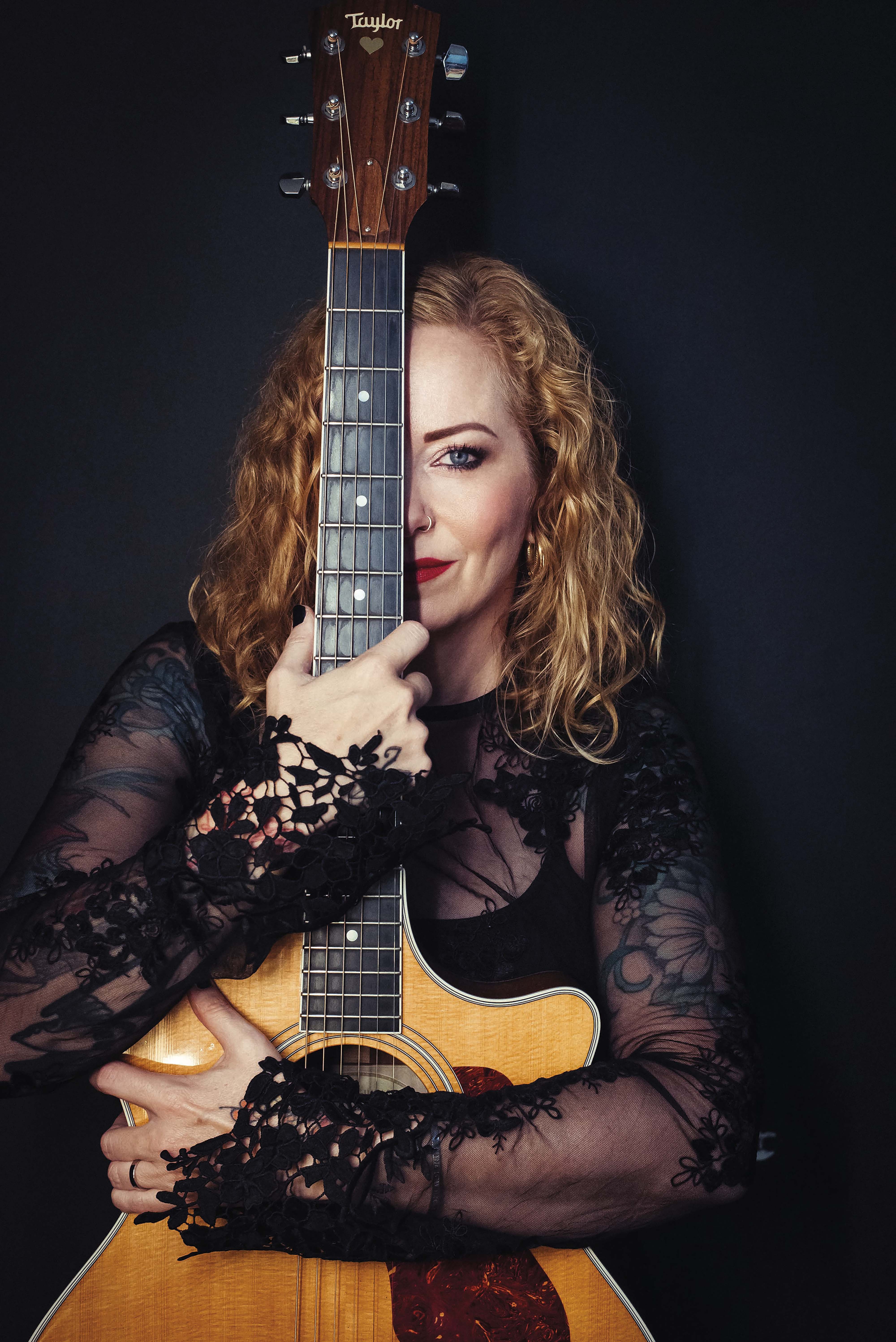 Anneke Van Giersbergen The Irish Road Trip (Alessandra Tolc) 2