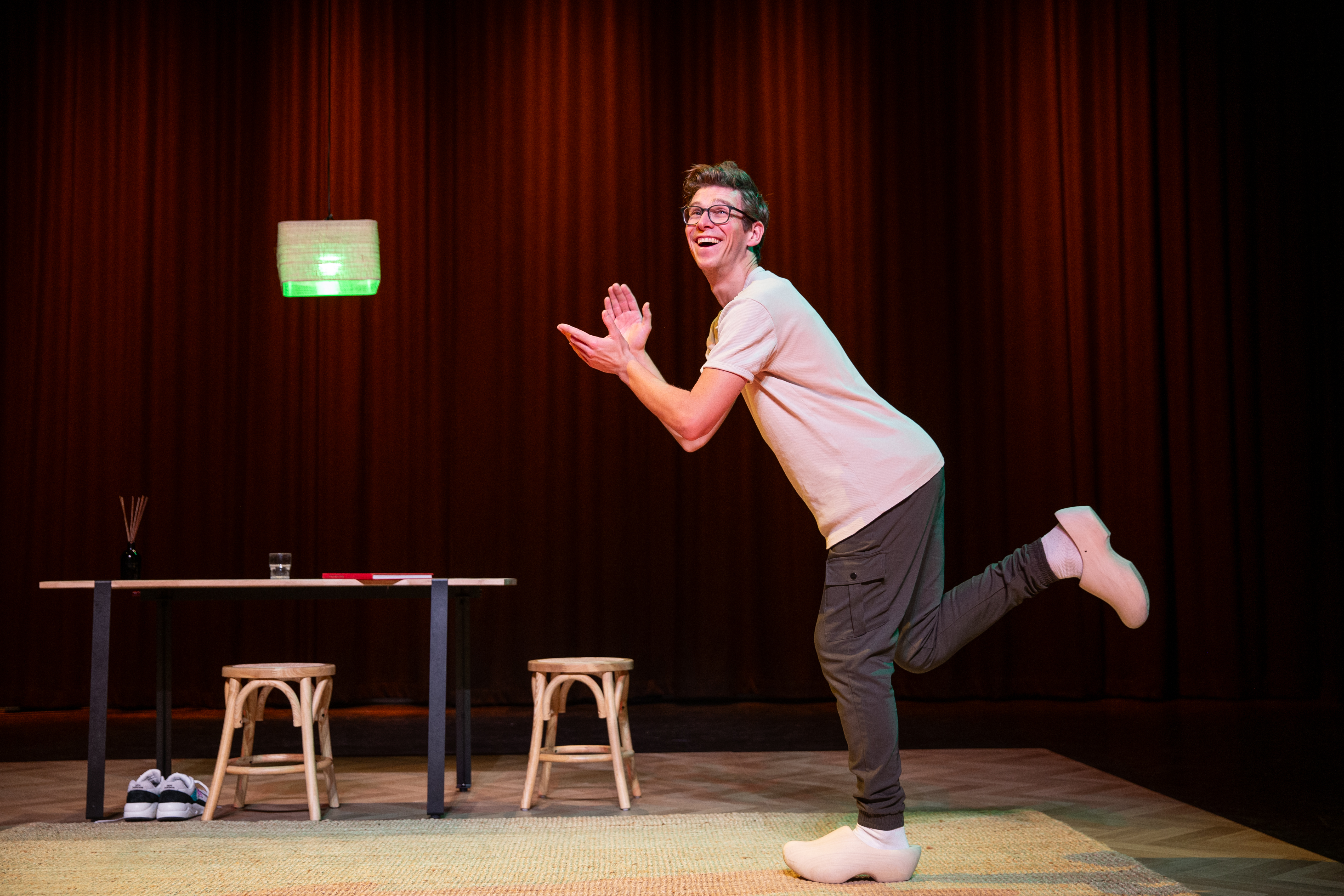 Remy Evers Stoorzender (Anneloes Van Den Adel) Scenefoto 1