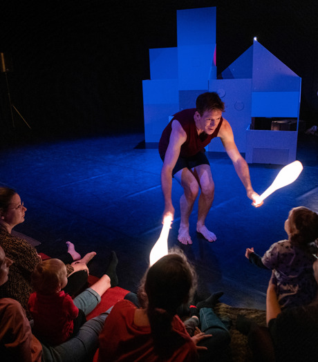 Weisse Circus Be Kind (Moon Saris) 1