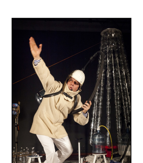 Het Ministerie Van Onverrichter Zake Raketje (Moon Saris) 3