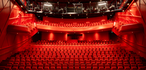 Rodi Media Zaal Vanaf Podium Met Lichtbrug (Frits De Beer)