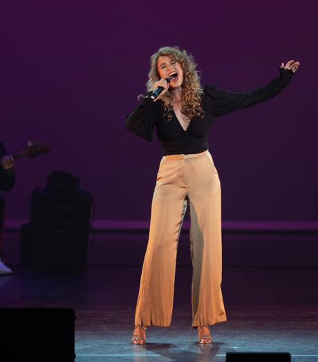 Autumn Nights Scènefoto 2